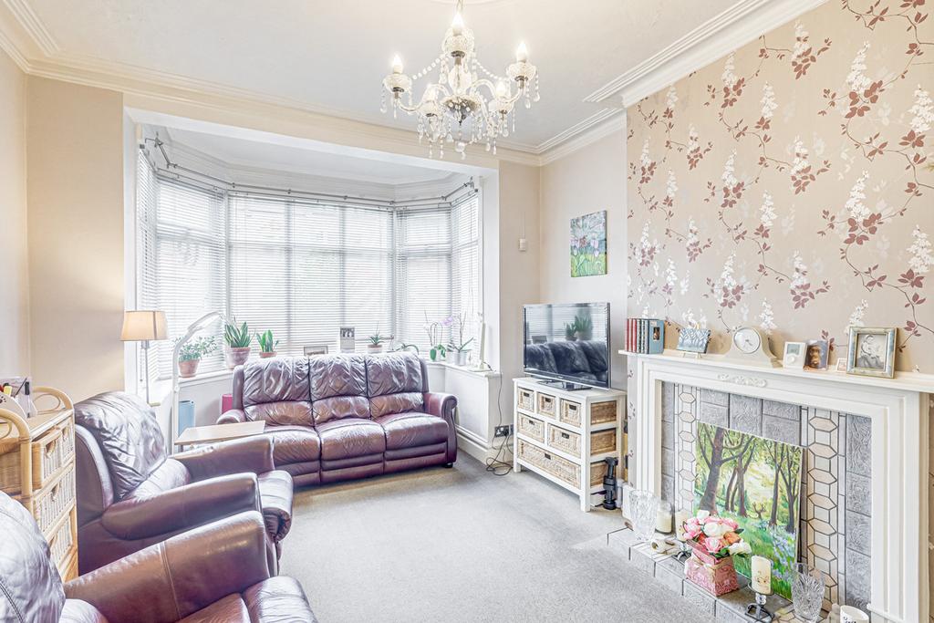 Westbourne Grove, Westcliffonsea, SS0 3 bed semidetached house for