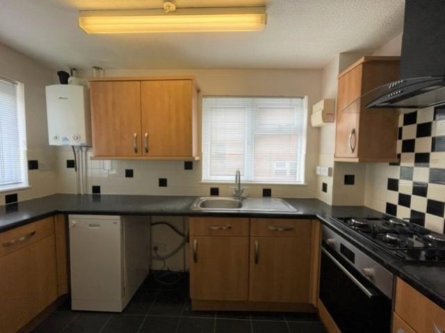 60 heather kitchen 3