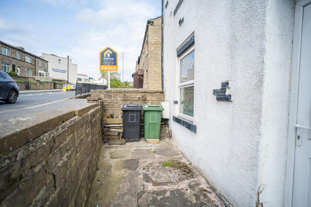 Sheepridge Road, Huddersfield, HD2 2 bed semidetached house for sale
