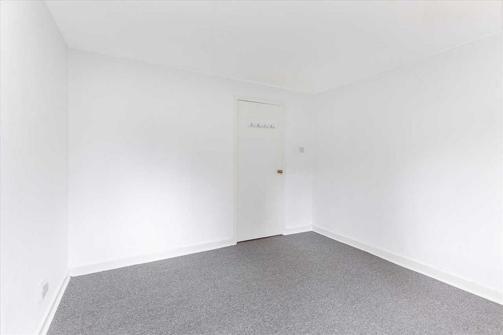 Bedroom One (2)