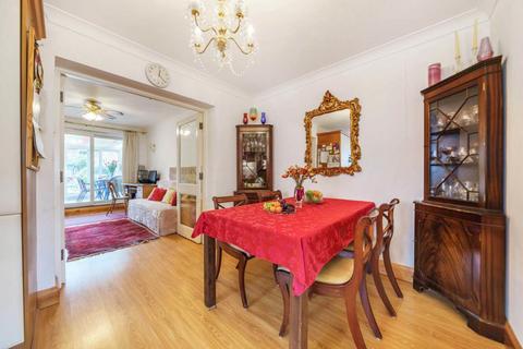 57 Metcalf Road, Ashford, TW15 1HB