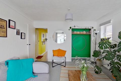 Studio for sale - Clements, 5 Roberts Road, BN15