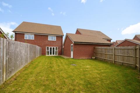2 bedroom semi-detached house for sale, Pelham Drive, Cranleigh, GU6