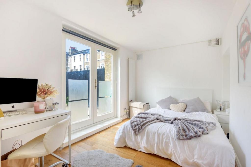 Sudbourne Road, Brixton 2 bed flat for sale £650,000