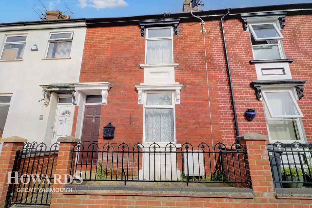 Havelock Road, Great Yarmouth 2 bed terraced house for sale £140,000