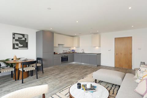 2 bedroom flat for sale - Hoopers Mews, Acton, W3