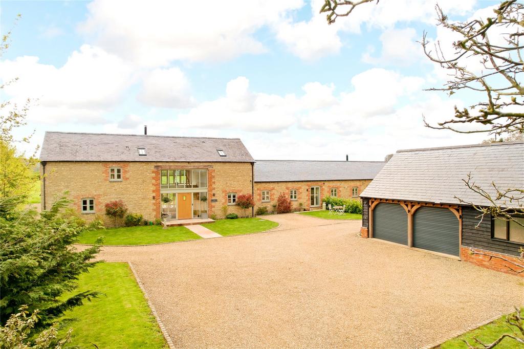 Manor Farm, Wood Burcote, Towcester, Northamptonshire, NN12 5 bed barn