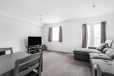 undefined, Varsity Drive, Twickenham, TW1