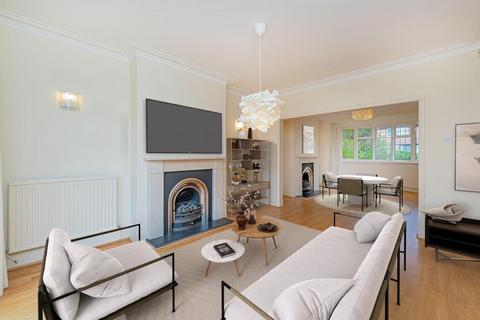 5 Arlington Road, Richmond, TW10 7BZ