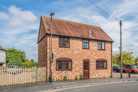 3 bedroom semi-detached house for sale, St. Marys Lane, Tewkesbury, Gloucestershire, GL20