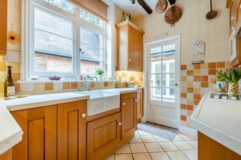 Knights Wood Cottage Prince Albert Drive, Ascot, SL5 8AQ