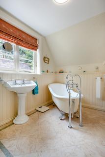 Knights Wood Cottage Prince Albert Drive, Ascot, SL5 8AQ