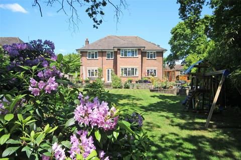 Barrs Avenue, New Milton, Hampshire, BH25