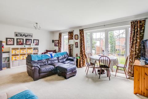 5 Meadow Close, Datchworth, Knebworth, SG3 6TD
