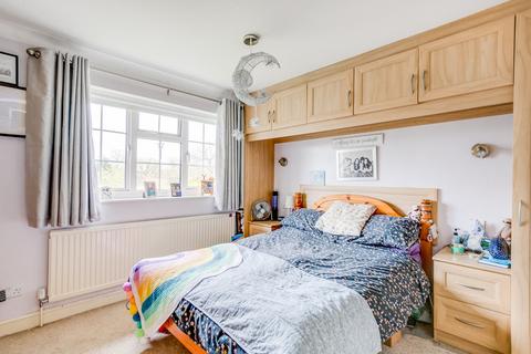 5 Meadow Close, Datchworth, Knebworth, SG3 6TD