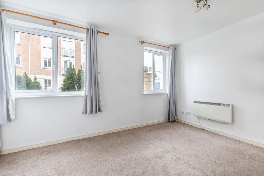 Sheldons Court, Street... 2 bed flat £180,000