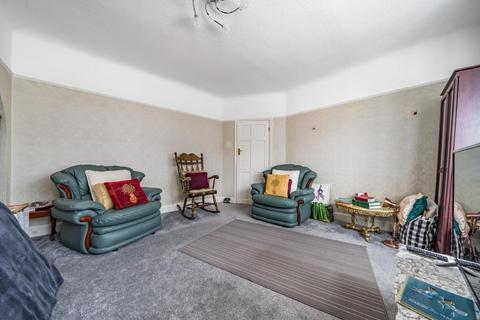 65 Woodham Road, London, SE6 2SB