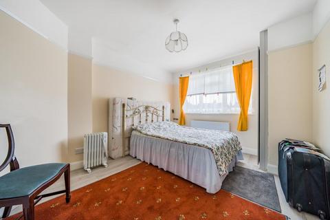 65 Woodham Road, London, SE6 2SB