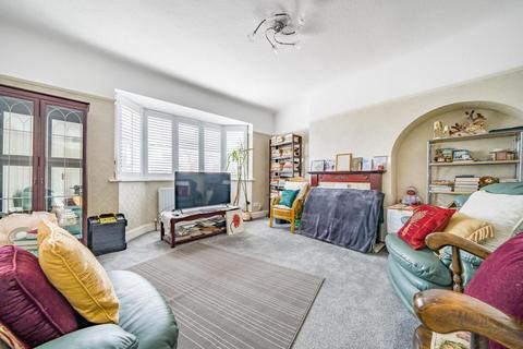 65 Woodham Road, London, SE6 2SB