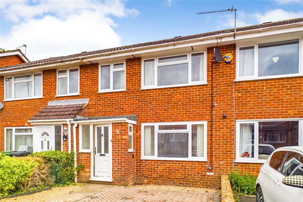 Porter Road, Basingstoke, Hampshire, RG22 3 bed terraced house for sale