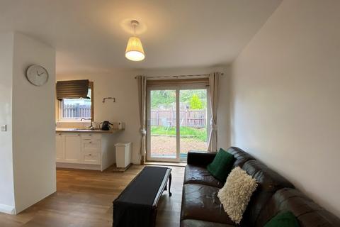 1 bedroom semi-detached house to rent, Howden Hall Drive, Howdenhall, Edinburgh, EH16