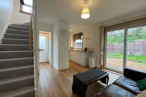 1 bedroom semi-detached house to rent, Howden Hall Drive, Howdenhall, Edinburgh, EH16