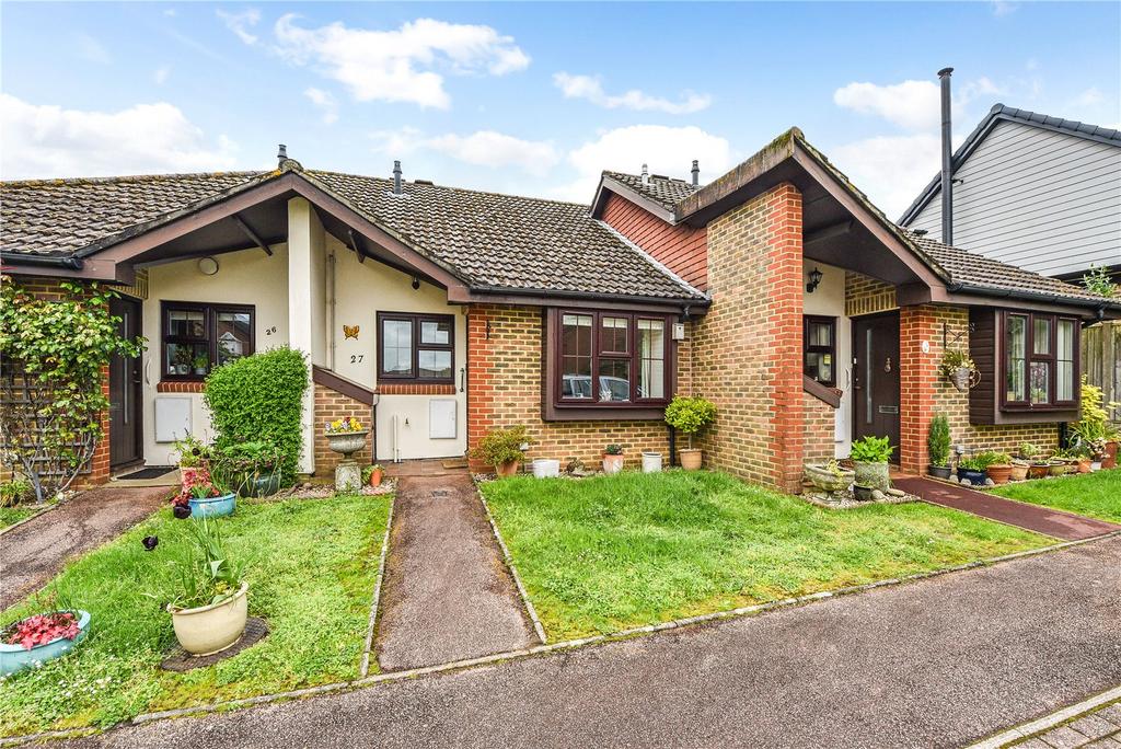 Ash Grove, Fernhurst, West Sussex, GU27 2 bed bungalow for sale £230,000