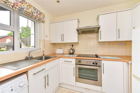 2 bedroom bungalow for sale - Ash Grove, Fernhurst, West Sussex, GU27