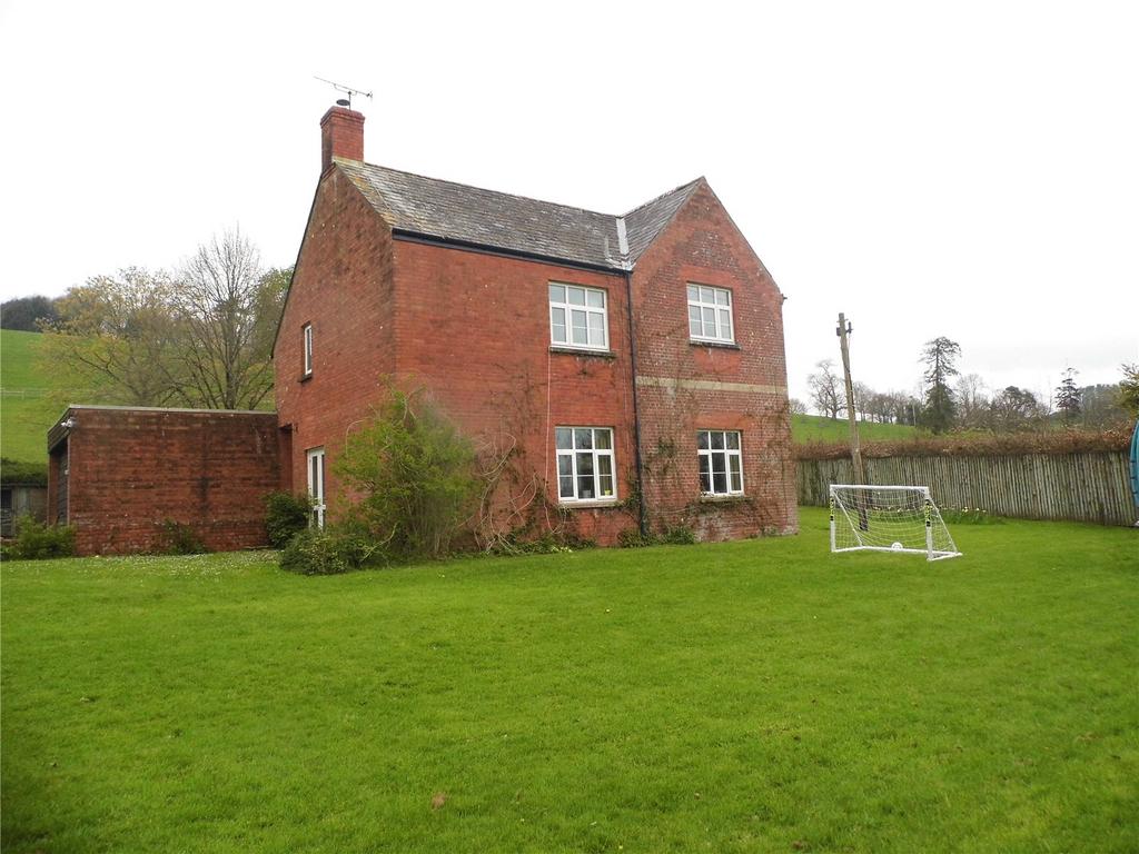 Filleigh, Barnstaple, Devon, EX32 5 bed detached house £2,700 pcm (£