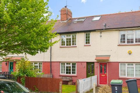 30 Hill Road, London, N10 1JG