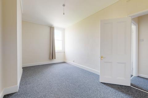 2 bedroom flat to rent, Palmeira Square, Hove, BN3