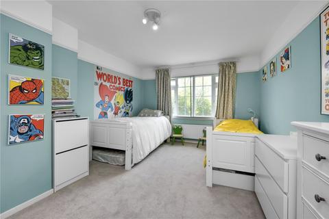Braemar Heathside, Esher, KT10 9TB