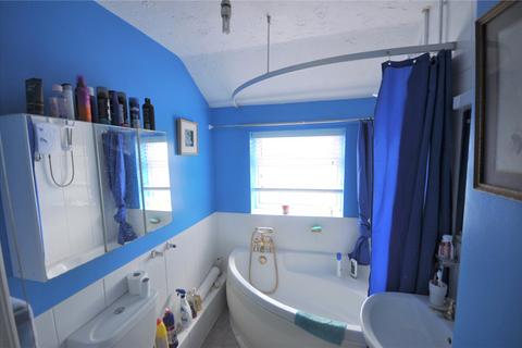 2 bedroom terraced house for sale - Wiltshire Avenue, Swindon, SN2