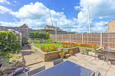 4 bedroom semi-detached house for sale, Perth Gardens, Sittingbourne, Kent, ME10