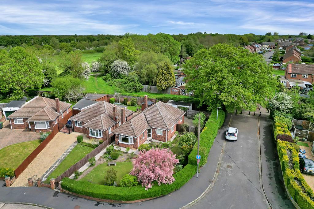 Francis Gardens, Peterborough, PE1 3 bed detached bungalow £250,000