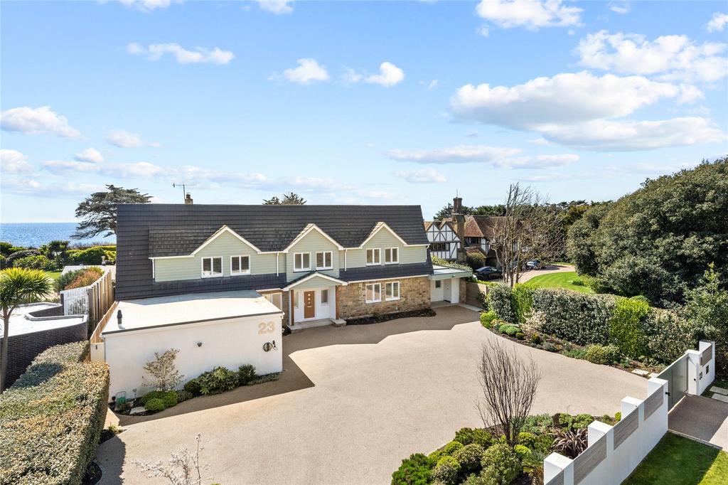 Tamarisk Way, East Preston, Littlehampton, West Sussex, BN16 5 bed