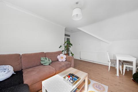 Flat 5, 4 Birdhurst Rise, South Croydon, CR2 7ED