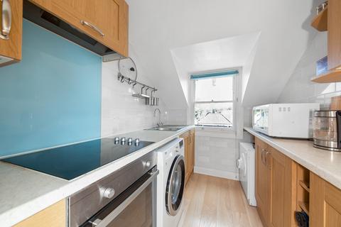 Flat 5, 4 Birdhurst Rise, South Croydon, CR2 7ED