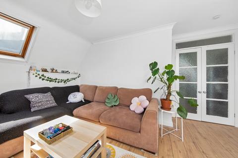 Flat 5, 4 Birdhurst Rise, South Croydon, CR2 7ED