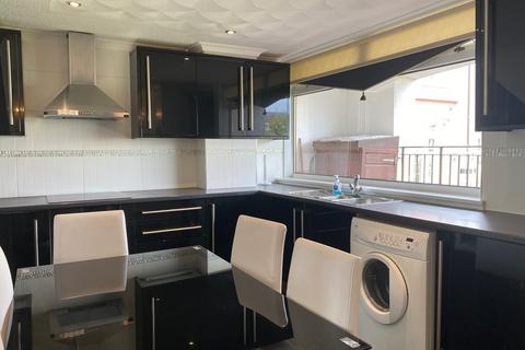 2 bedroom apartment to rent, Caledonia Road, New Gorbals