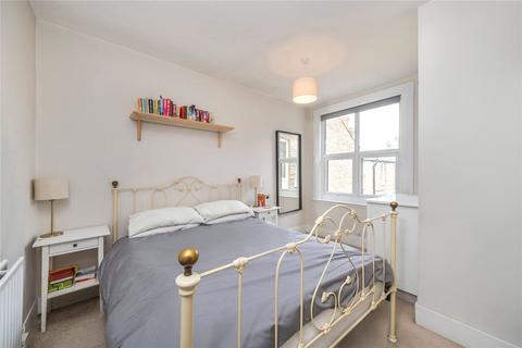 2 bedroom flat for sale, North Worple Way, Mortlake