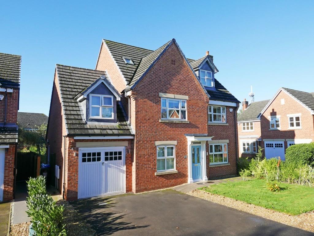 Thorpe View, Ashbourne 5 bed detached house £495,000