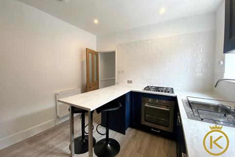 3 bedroom semi-detached house to rent, Lowcay Road, Southsea