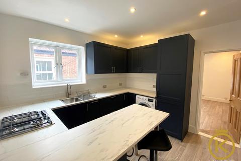 3 bedroom semi-detached house to rent, Lowcay Road, Southsea
