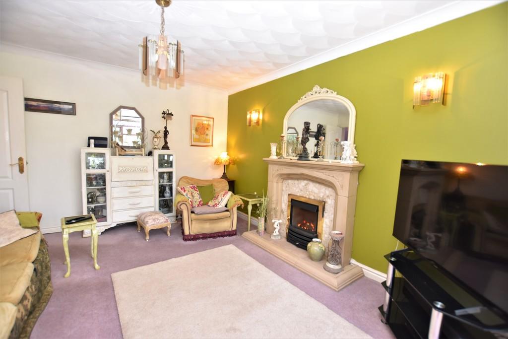 Abbey Heights, AskaminFurness, Cumbria 4 bed detached house £250,000