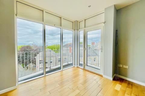 1 bedroom penthouse for sale, Headland Pk, North Hill, Plymouth