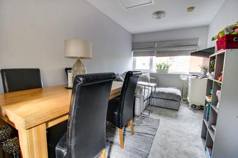 34 Lineacre Close, Grange Park, Swindon, SN5 6DA