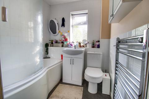 34 Lineacre Close, Grange Park, Swindon, SN5 6DA
