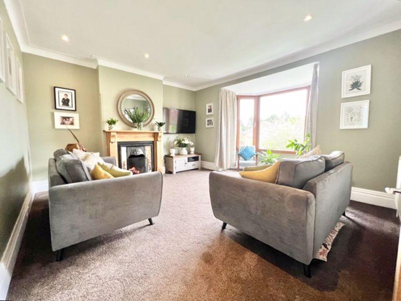TAYLORS AVENUE, CLEETHORPES 2 bed flat £179,950