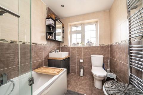 5 Cadia Close, Caddington, Luton, LU1 4BD